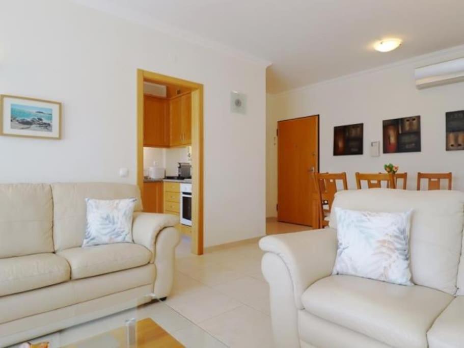 Happiness Apartment - Tennis Court & Pool & Albufeira Buitenkant foto